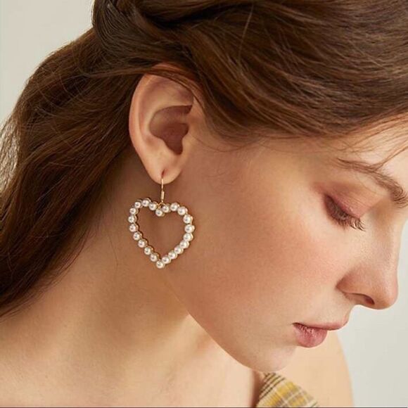 5/$25 HEART PEARL FAUX EARRINGS - Picture 2 of 13